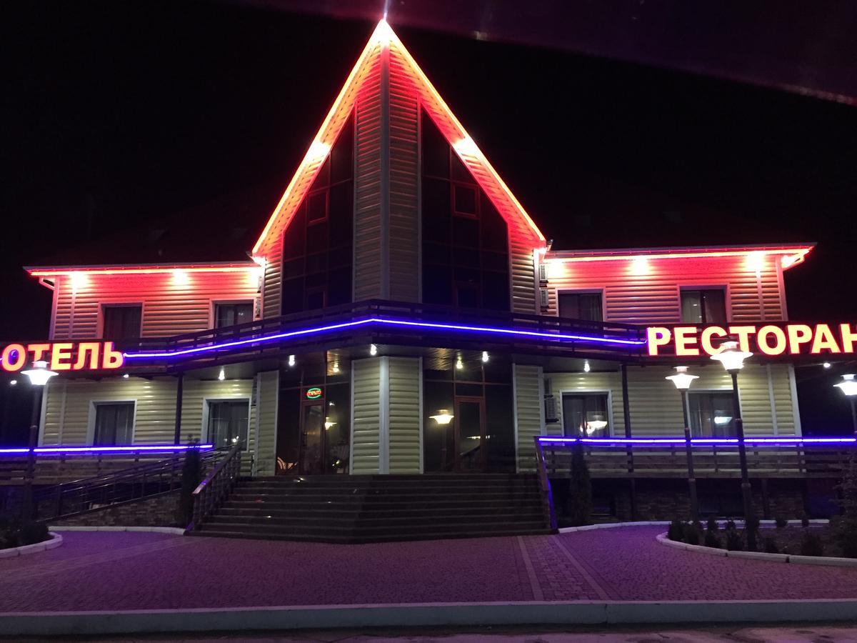 Hotel Oktan Kryve Ozero Zewnętrze zdjęcie