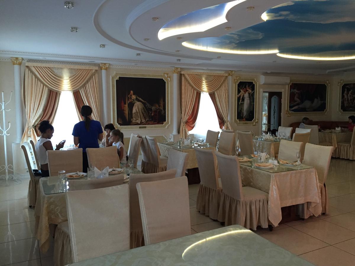 Hotel Oktan Kryve Ozero Zewnętrze zdjęcie